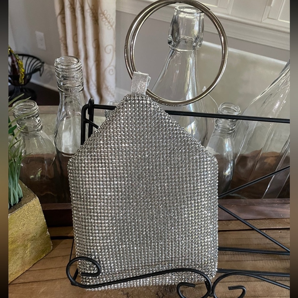 ALESSIA SILVER SEQUIN ZIPPERED RING HANDLE EVENING BAG